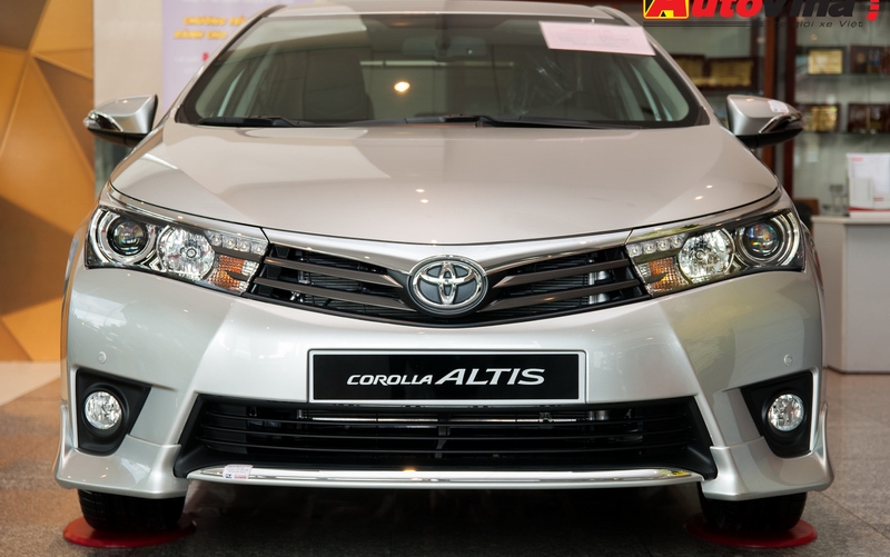  bảng giá cho thuê xe Toyota Altis theo tháng